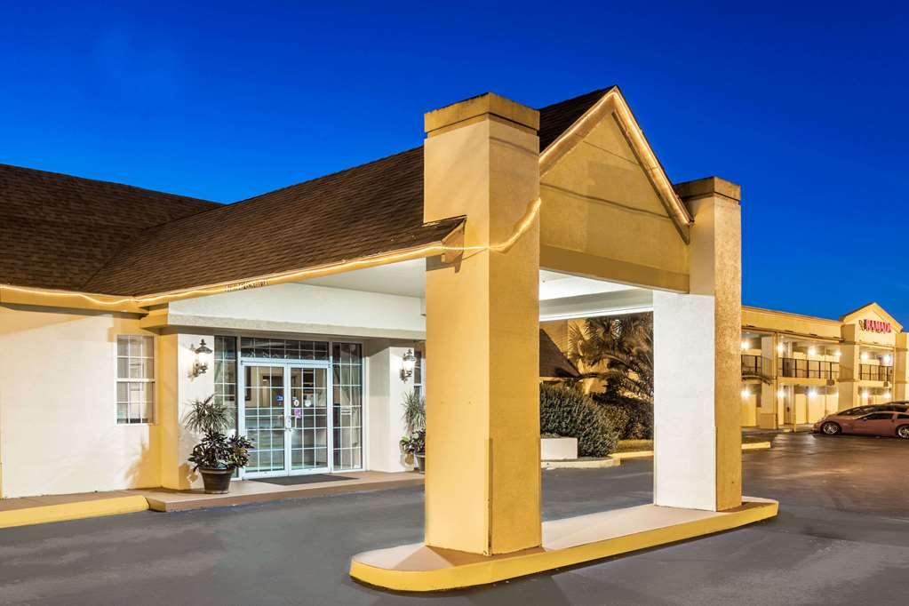 Howard Johnson By Wyndham Lake City Eksteriør bilde